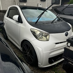 トヨタ　ＩＱカスタム　1,000cc AT車