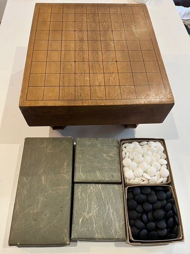 鳳凰碁 囲碁盤セット （竹）木製 19x19格子白180個 黒180個