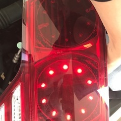 アルファード10系後期の画像