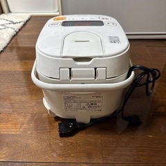 炊飯器の画像