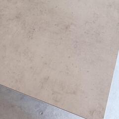 【値下げしました】四角形カフェテーブル（H105cm）②の画像