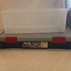 【決まりました】（4個セット）クーラーボックス2個とコンテナボックス２個の画像