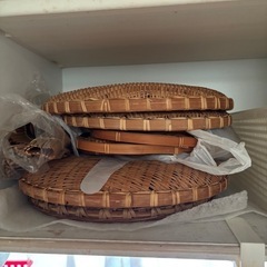 蕎麦のざる、大小各種