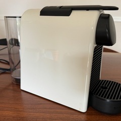 【ネスプレッソ】コーヒーメーカー　ディスプレイセットの画像