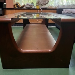 センターガラスのローテーブル✨の画像