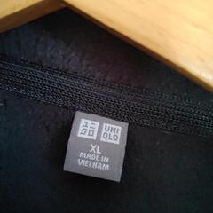 UNIQLO　ユニクロ　XL フリース　深緑の画像