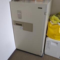 コクヨ耐火金庫200kg
