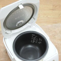 TOSHIBA 炊飯ジャー 3合炊き RC-5SL 2018年製 0.54L 白 ホワイト 炊飯器 マイコン炊飯ジャー 東芝 札幌市 清田区 平岡の画像