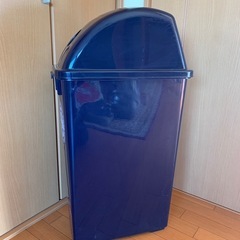 非売品！激レア BOSS ダストボックスの画像