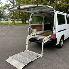 H21キャラバンバン切替4WD.ディーゼルターボDXロング3人乗り5ドア！希少パワーゲート付き！車検取り立て！の画像