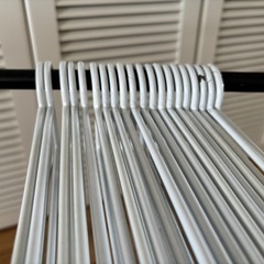 ホームワードローブ用のロングパンツ収納ラックの画像