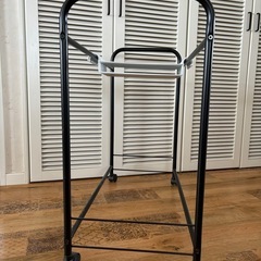 ホームワードローブ用のロングパンツ収納ラックの画像