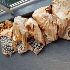 ベランダの白玉石お譲りします！の画像