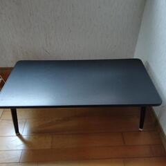 黒の折りたたみテーブル