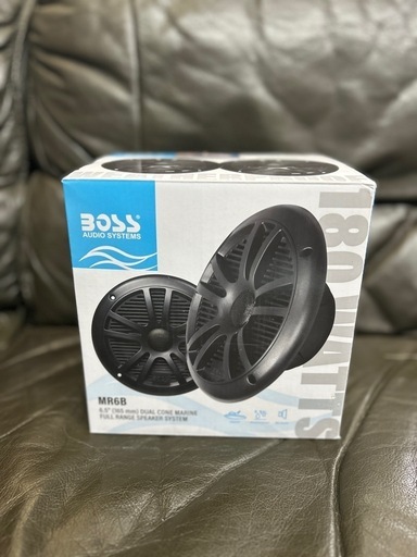 美品　BOSS AUDIO SYSTEMS MR6B 6.5インチ　180W