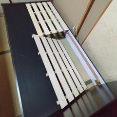 左右どちらでも付け替え可能な引き出し付きですの画像