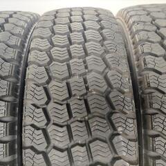 215/70R17.5 118/116L グッドイヤー 2020年製 中古スタッドレスタイヤ6本セット キャンター コースターなどの画像