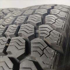 215/70R17.5 118/116L グッドイヤー 2020年製 中古スタッドレスタイヤ6本セット キャンター コースターなどの画像