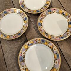 花柄平皿4枚の画像