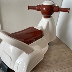 お譲りします【中古】足けり乗用玩具 レトロ スクーターの画像