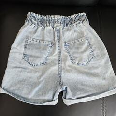 H&M　130 ショートパンツの画像