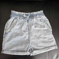 H&M　130 ショートパンツ