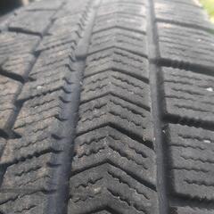 ブリジストンスタッドレスタイヤVRX185/65R15の画像