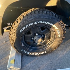(本日のみ価格)ジムニーなどに　タイヤ5本　TOYOオープンカントリーR/T 185/85R16の画像