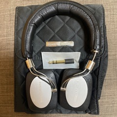 バウワース アンド ウィルキンス P5 モバイル HiFi ステ...