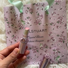 JILLSTUARTリップの画像