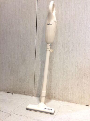 ☆439☆MAKITA マキタ モデル CL070D 7.2V 軽量ボディ 充電式クリーナー ハンディクリーナー 掃除機　ハンディ　充電式　掃除