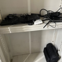 事務用　スチール棚　中古  鍵付き の画像