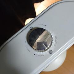 ヤマゼン YAMAZEN DC-K092（W） [遠赤外線カーボンヒーター（900/450W 2段階切替式 首振り機能付）ナチュラルホワイト]の画像