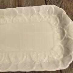 ウエッジウッド　WEDGWOOD　ホワイト長方形皿の画像