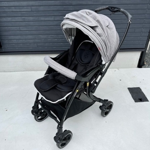 ピジョンベビーカー　Runfee RB0（ランフィ RB0）　ブランシュグレー