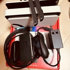 【港区】Nintendo Switch 有線Eモデル 付属品セット(本体コントローラーなし)の画像