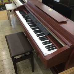 YAMAHA   電子ピアノ　2005年製　イス付き　CLP-2...