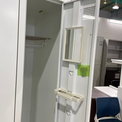 JJ-1  【オフィス家具専門店】ウチダの4人用ロッカーです！の画像