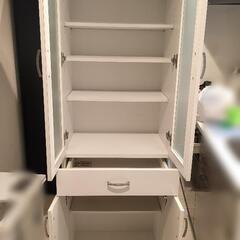 キッチンキャビネット収納