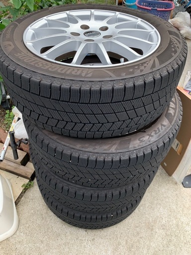 2022年製　スタッドレス195/55R16 ワーゲン