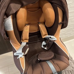 エールべべ　チャイルドシートの画像