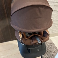 エールべべ　チャイルドシートの画像
