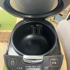 SHARP 炊飯器
の画像
