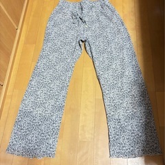 レディースズボンの画像