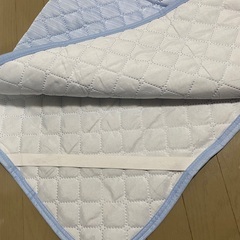 シングルベッド用敷きパッドの画像