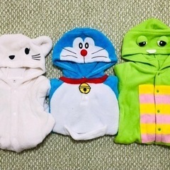 ベビー　ドラえもん、ガチャピン、ネコの着ぐるみ
