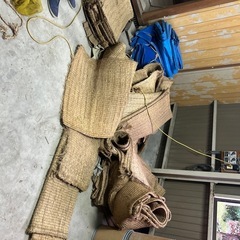 筵（むしろ）、ブルーシート、野菜ネット（大）