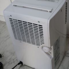 アイリスオーヤマ　除湿機　IJC-J56-W