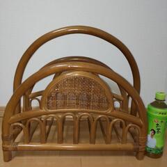 決まりました  ラタンのマガジンラック  藤のラック  アジアン雑貨 
