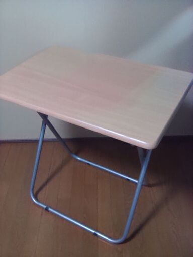 折りたたみテーブル75cm×52cm